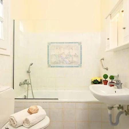 Bouritsa With Private Pool Villa