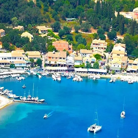 Bouritsa With Private Pool Villa *