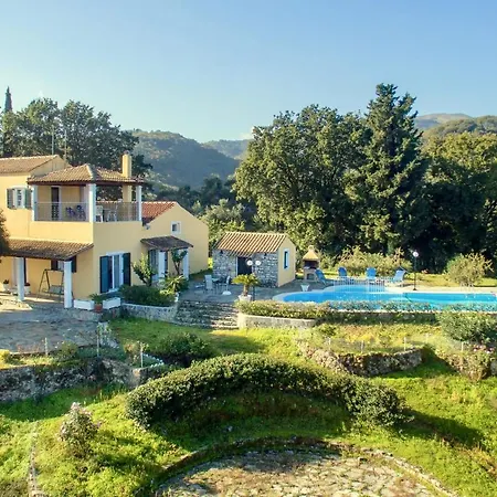 Bouritsa With Private Pool * Karyotikon