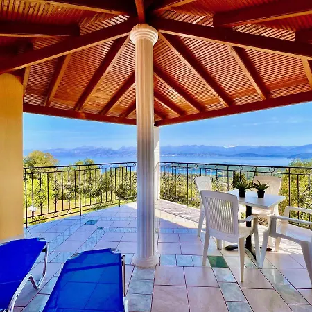 Bouritsa With Private Pool * Karyotikon