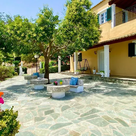 Bouritsa With Private Pool * Karyotikon
